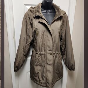 Braetan hooded coat.